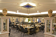 Heller und freundlicher Restaurantbereich im Sport- und Wellness Hotel Angerhof in Sankt Englmar im Bayerischen Wald ©Hotel Angerhof